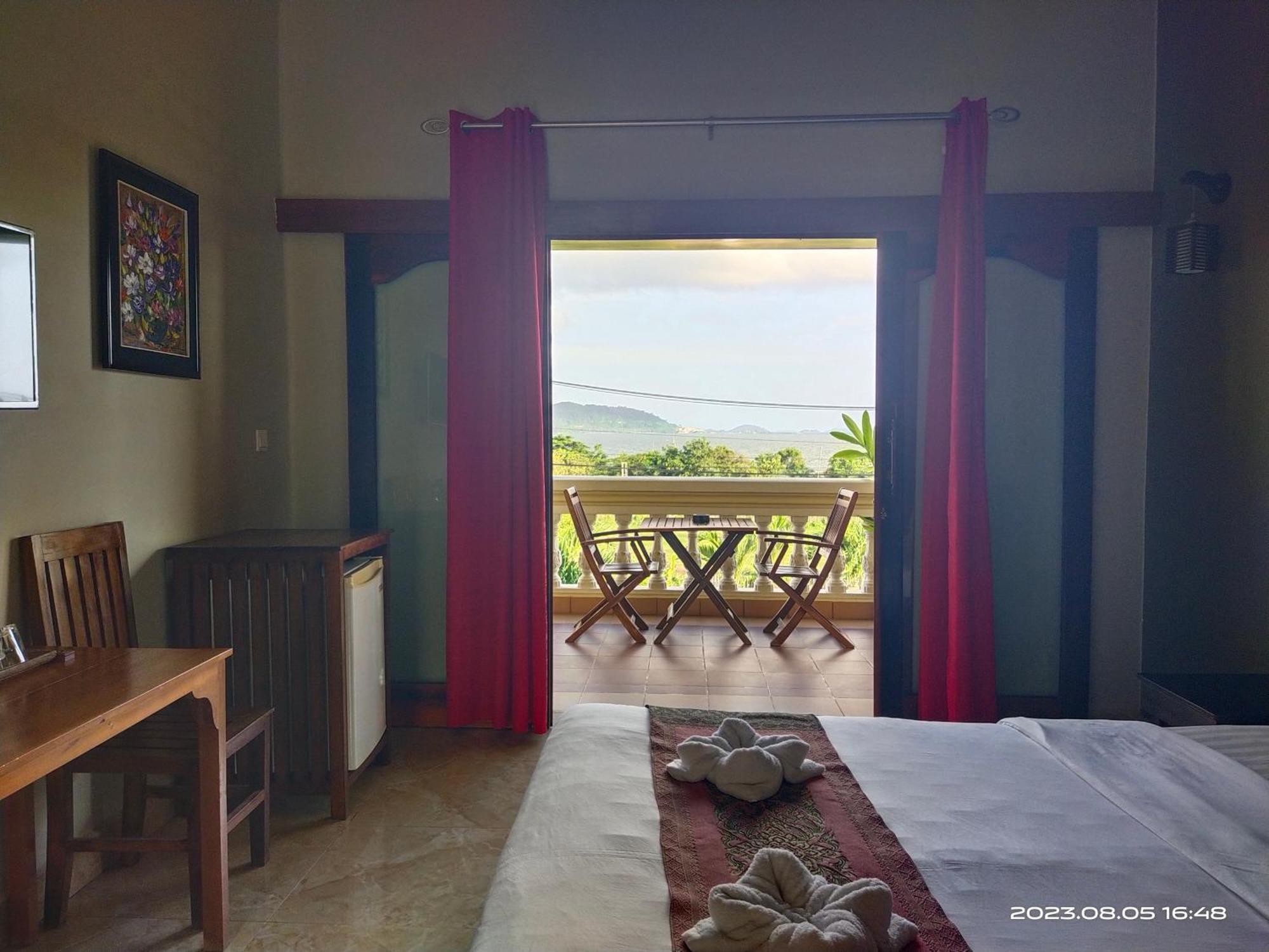 Riviera Hotel & Resort Kep Ngoại thất bức ảnh