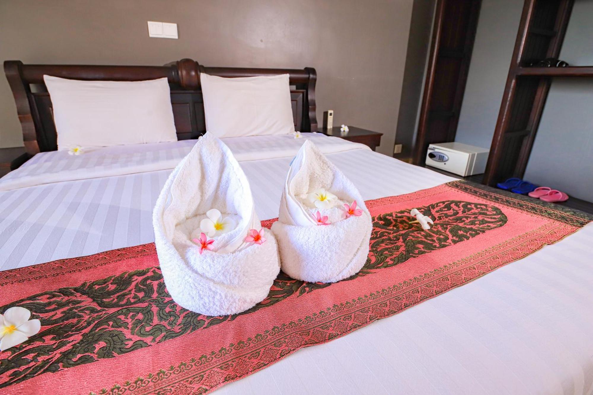 Riviera Hotel & Resort Kep Ngoại thất bức ảnh