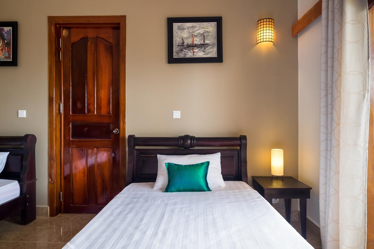 Riviera Hotel & Resort Kep Ngoại thất bức ảnh